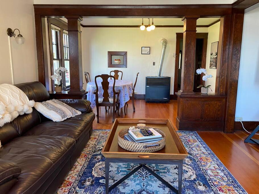 Historic Downtown Riverview Flat, No. 2 Astoria Esterno foto